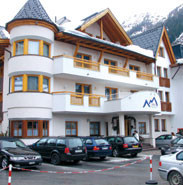 Hotel photo Garni Idhof 4*