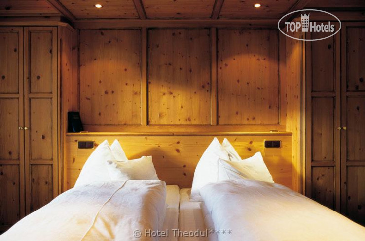New photos from tourists Theodul 4*