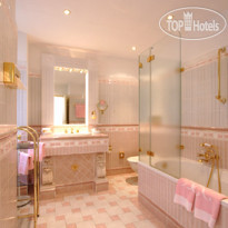 Best Western Premier Schlosshotel Roemischer Kaiser 