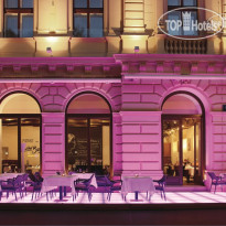 The Ritz Carlton