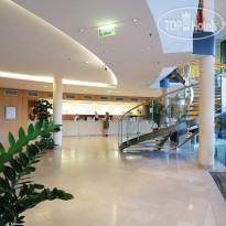 Das Sonnreich Thermenhotel Loipersdorf Лобби отеля