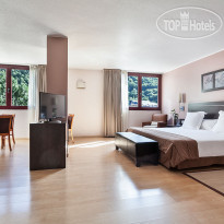 Acta Arthotel Q