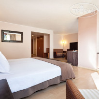 Acta Arthotel Q