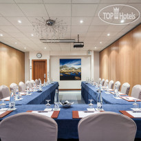 Acta Arthotel Q