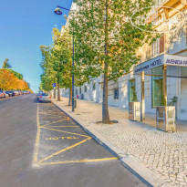 Golden Avenida Park
