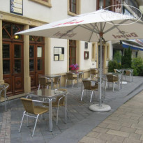 Best Western La Porte De France 