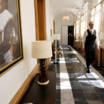 Hotel Dukes Palace Коридор