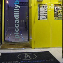 Piccadilly Backpackers Вход