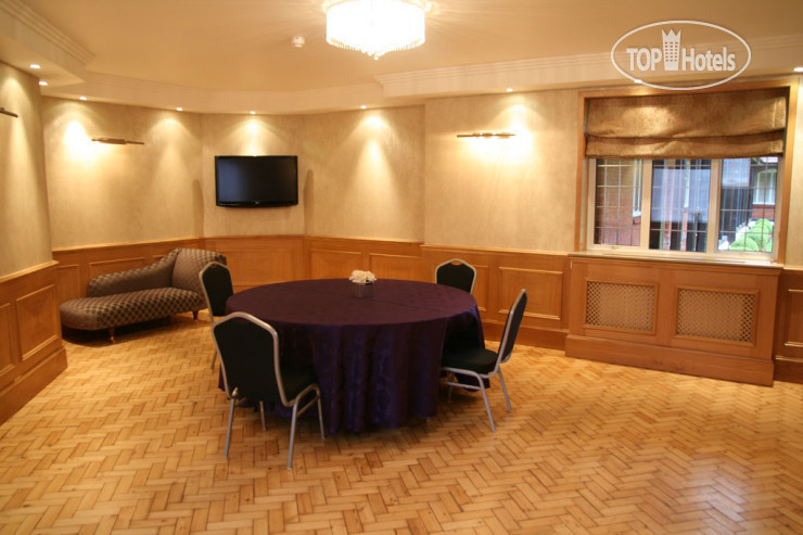 Hotel photo Pillar 4*