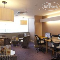 Premier Inn London Angel Islington Холл