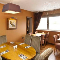 Premier Inn London Hanger Lane Ресторан
