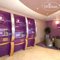 Premier Inn London Kensington Холл