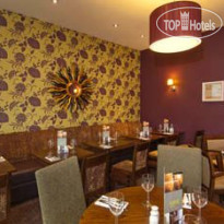 Premier Inn London Wimbledon South Ресторан