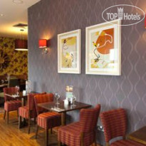 Premier Inn London Wimbledon South Ресторан
