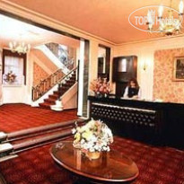 Astor Court