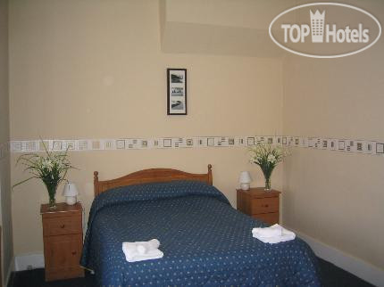 New photos from tourists Croydon Court 3*
