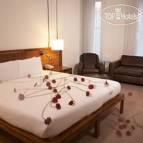 The Trafalgar St. James London, Curio Collection by Hilton