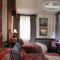 Chesterfield Mayfair Red Cornation
