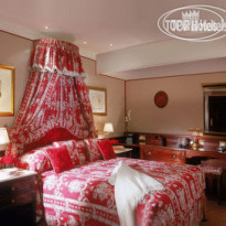 Chesterfield Mayfair Red Cornation