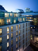 Apex London Wall 4*