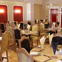 The Britannia Russ Hill Hotel Gatwick 