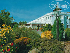 Hotel photo The Britannia Russ Hill Hotel Gatwick 3*