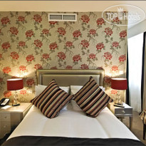 Tophams Hotel 
