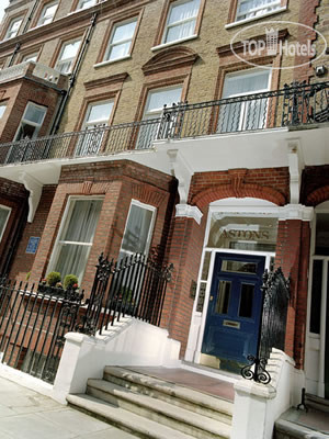 Hotel photo Astons Apartments 3*