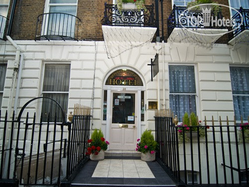 Hotelier's photos Boston Court 2*