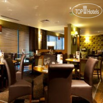 Premier Inn Lauriston Place Ресторан