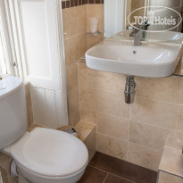 Castleview Guest House 