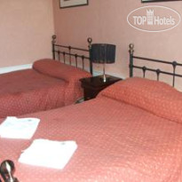 Eyre Guest House 