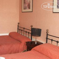 Eyre Guest House 