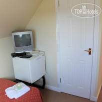 Marchfield Guest House B&B 