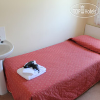 Marchfield Guest House B&B 