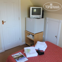 Marchfield Guest House B&B 