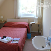 Marchfield Guest House B&B 