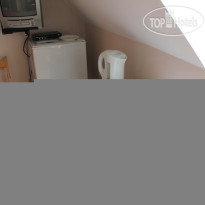 Marchfield Guest House B&B 