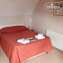 Marchfield Guest House B&B 