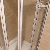 Marchfield Guest House B&B 