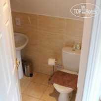 Marchfield Guest House B&B 