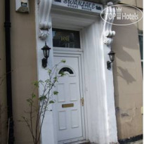 Swan Lake Guest House 