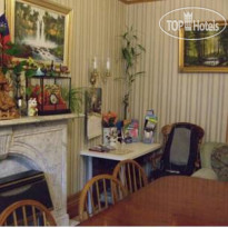 Swan Lake Guest House 