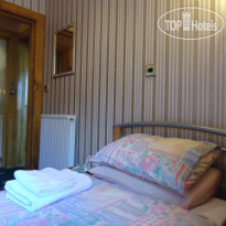 Swan Lake Guest House 