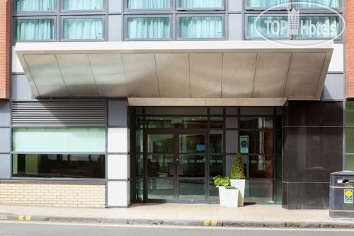 Hotelier's photos Holiday Inn Express Glasgow - City Ctr Riverside 3*