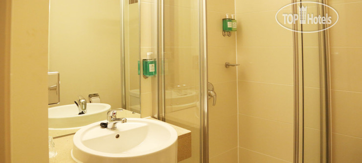 New photos from tourists Jurys Inn Swindon 3*