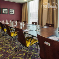 Hampton by Hilton London Luton Airport Конференц-зал