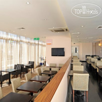 Holiday Inn Express Crewe Бар