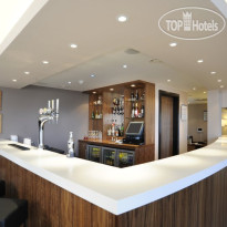 Holiday Inn Express Crewe Бар