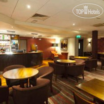 Premier Inn Heathrow Airport - Bath Road Ресторан Thyme